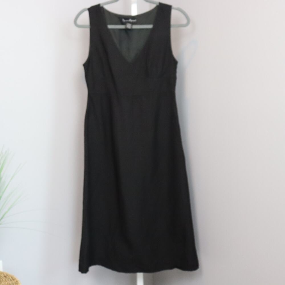 Mercer & Madison Black Sleeveless Midi Dress Size 4 Classic V-Neck Lined